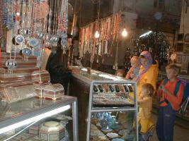 Visite sous les arcades, Ispahan, Iran