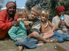 A varanasi, avec les charmeurs de serpents